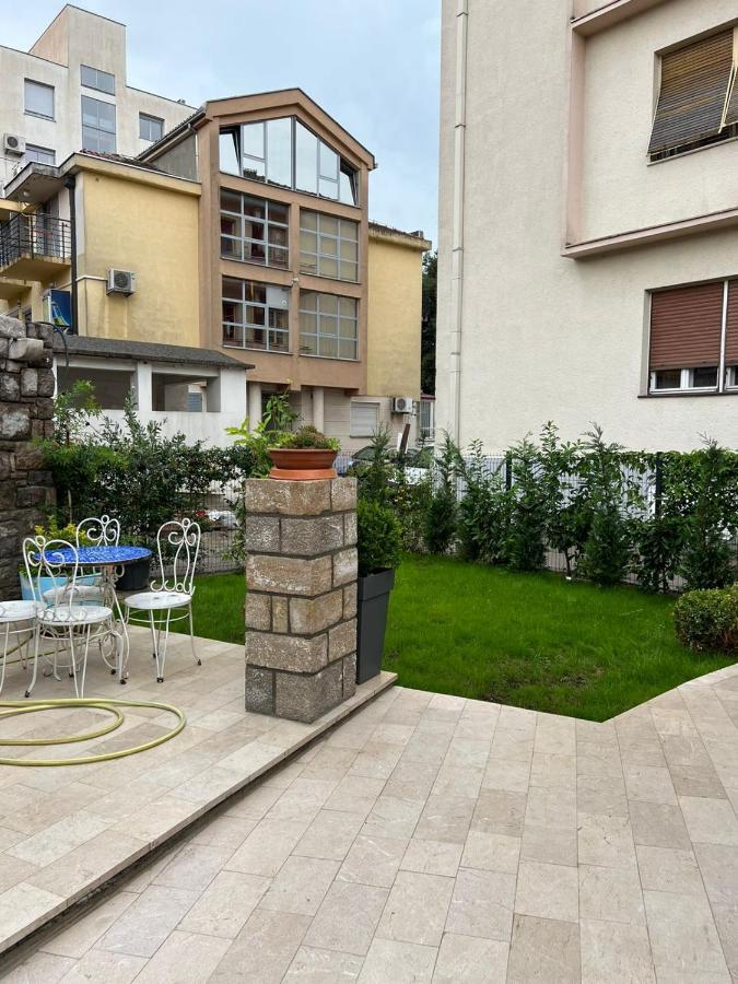 Rose Downtown Apartment Podgorica Exterior photo