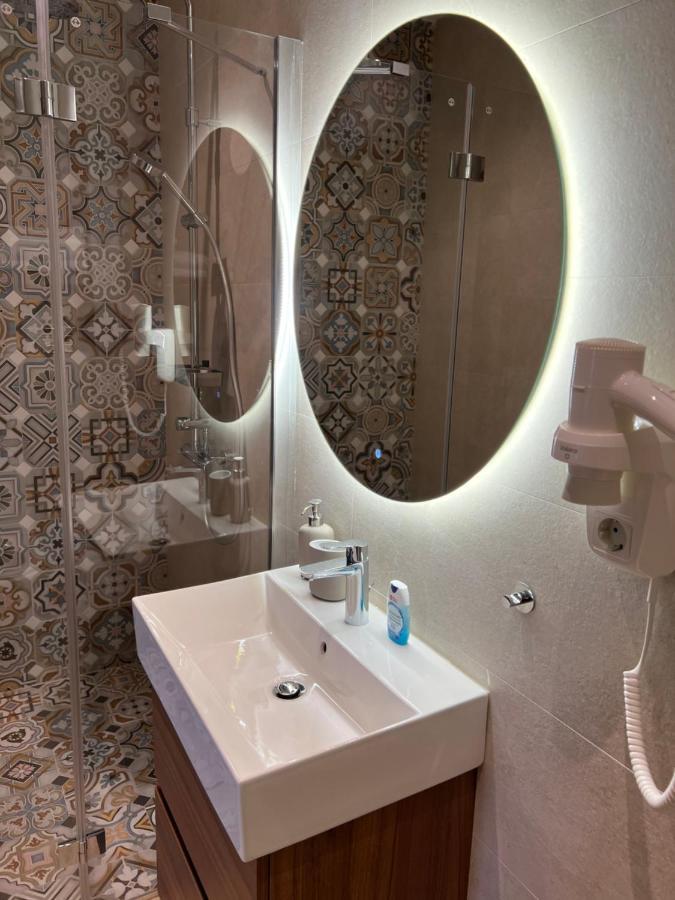 Rose Downtown Apartment Podgorica Exterior photo